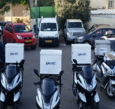 מתקיני/ות שטח פרילנסרים בבתי לקוח